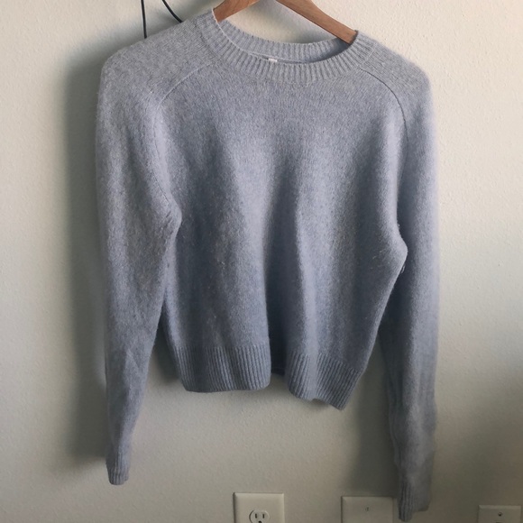 Aritzia Sweaters - Aritzia baby blue 100% cashmere sweater